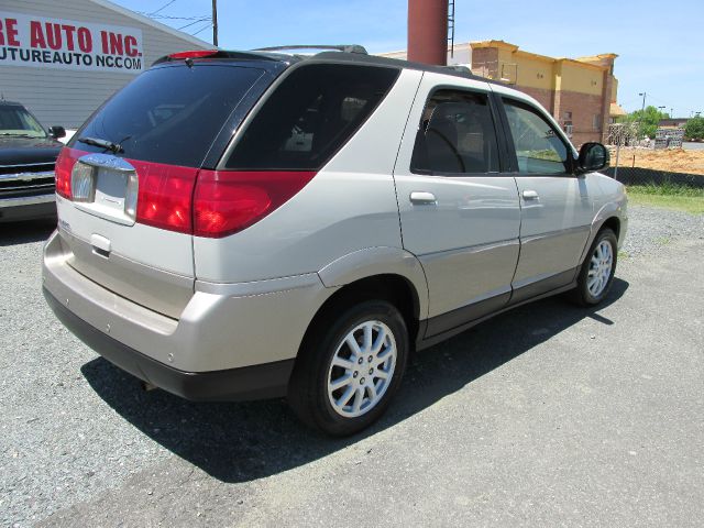 2005 Buick Rendezvous GS 460 Sedan 4D