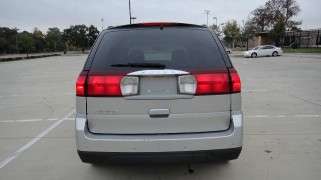 2006 Buick Rendezvous GS 460 Sedan 4D