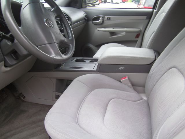 2006 Buick Rendezvous GS 460 Sedan 4D