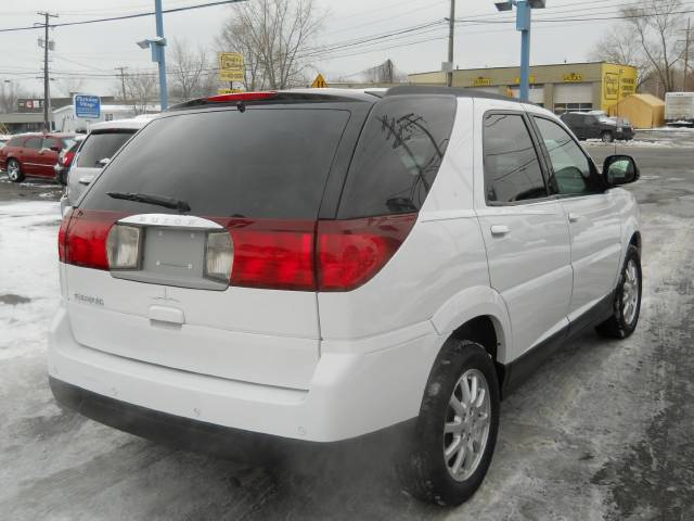 2006 Buick Rendezvous GS 460 Sedan 4D