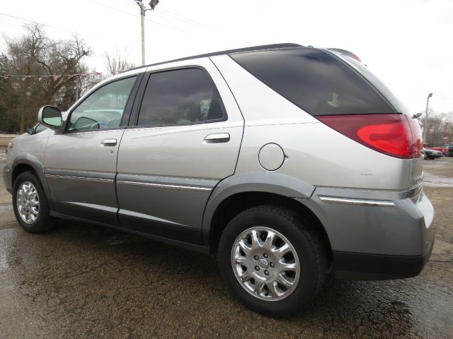 2006 Buick Rendezvous GS 460 Sedan 4D