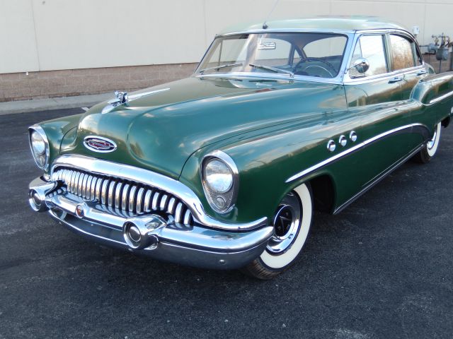 1953 Buick Riviera 4dr LX Deluxe