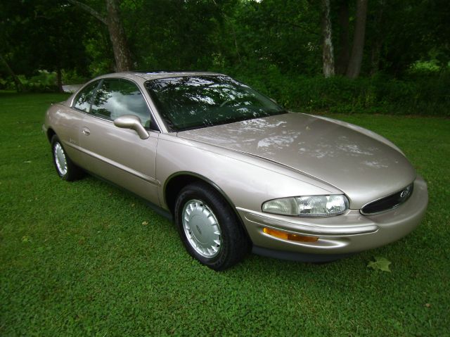 1995 Buick Riviera GT Premium