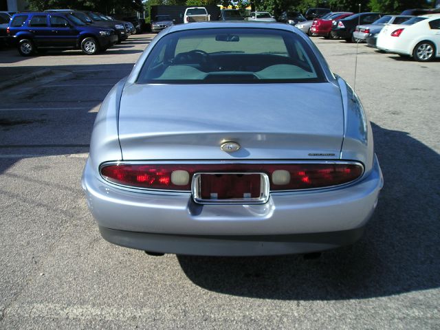 1995 Buick Riviera Unknown