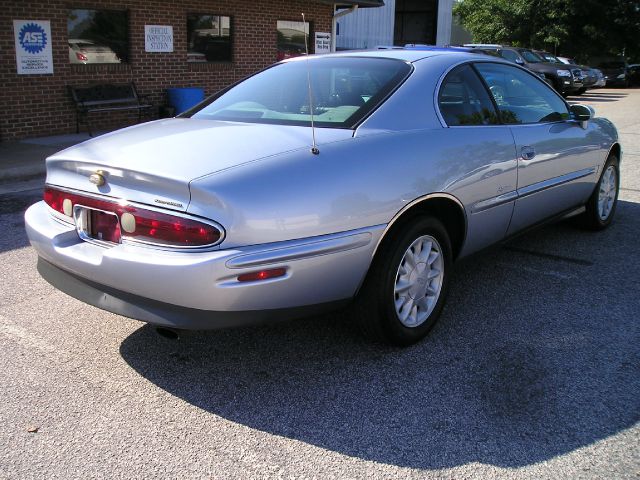1995 Buick Riviera Unknown
