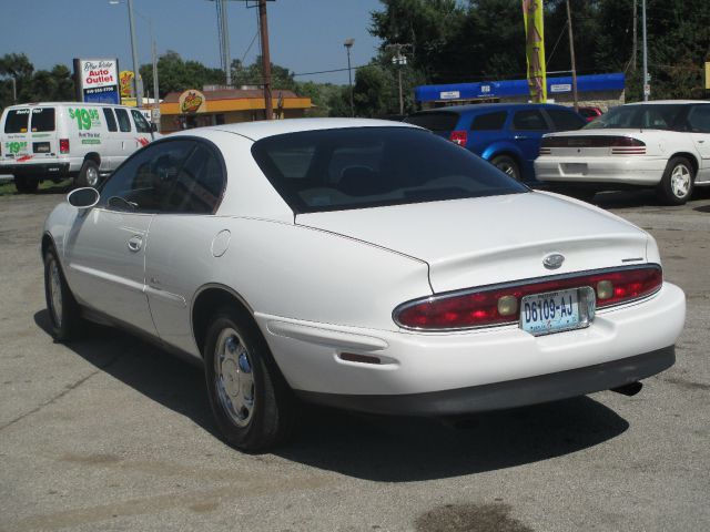 1997 Buick Riviera GT Premium