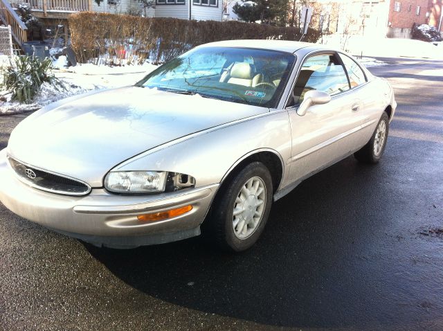 1997 Buick Riviera GT Premium