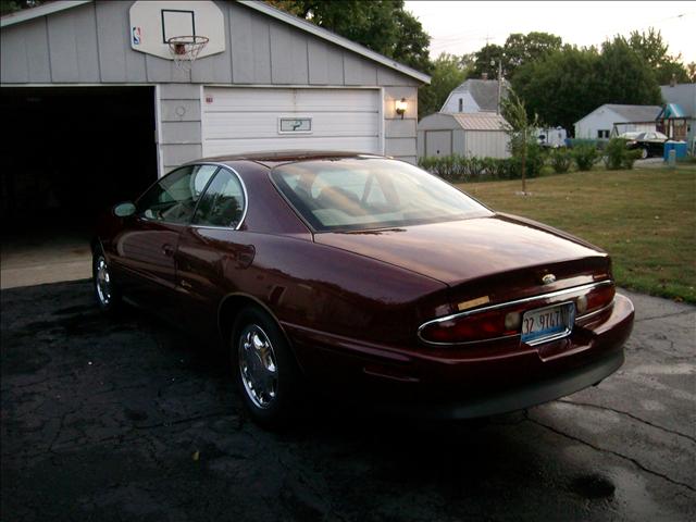 1998 Buick Riviera Unknown