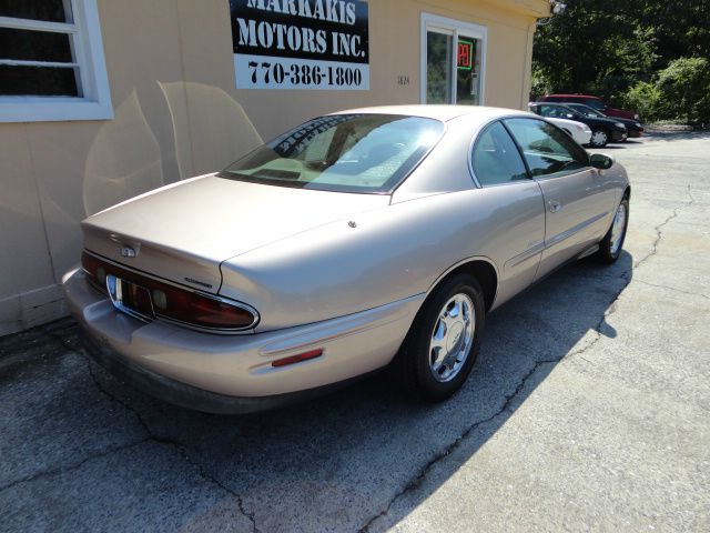 1999 Buick Riviera Base