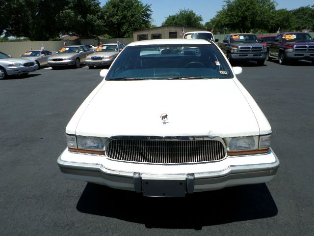 1992 Buick Roadmaster SLT 25