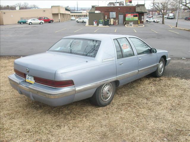 1995 Buick Roadmaster Base