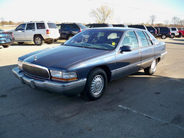 1995 Buick Roadmaster SLT 25
