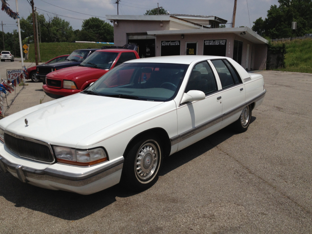 1996 Buick Roadmaster SLT 25