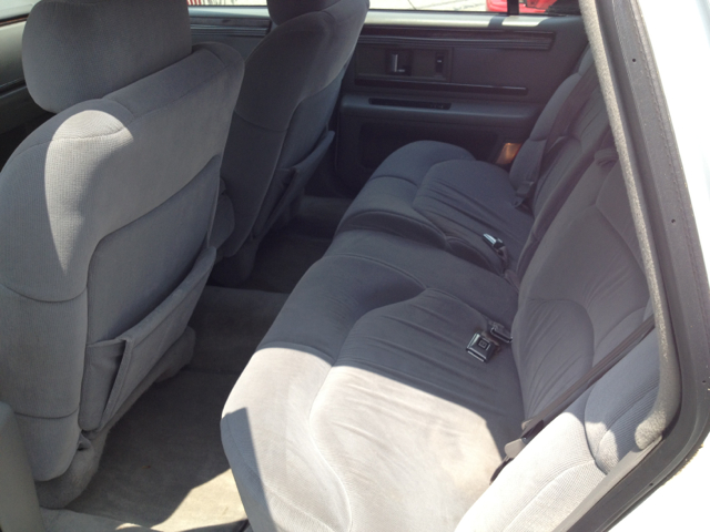 1996 Buick Roadmaster SLT 25