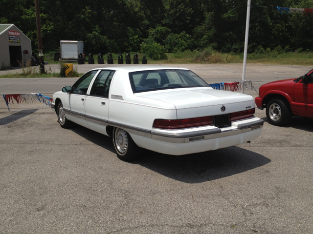 1996 Buick Roadmaster SLT 25