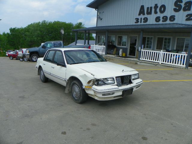 1989 Buick Skylark SLE 2WD Coupe