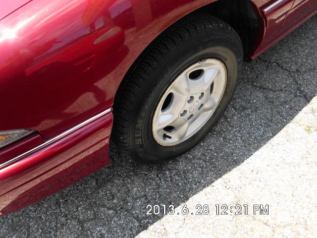 1997 Buick Skylark SLE 2WD Coupe