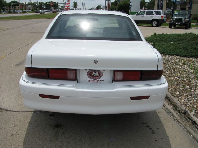 1997 Buick Skylark SLE 2WD Coupe