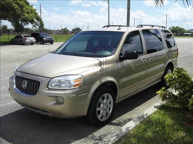 2005 Buick Terraza GS 460 Sedan 4D