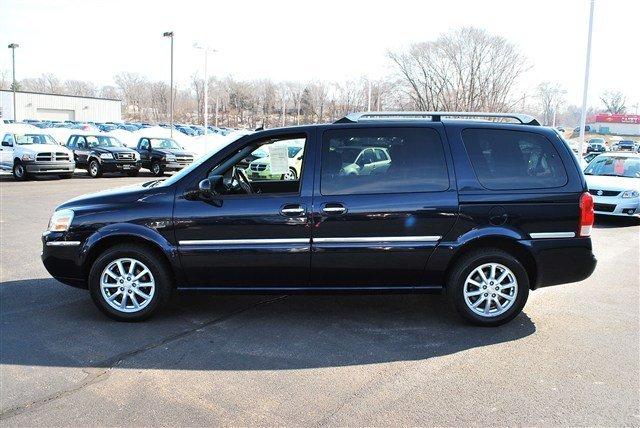 2005 Buick Terraza All The Whistlesbells