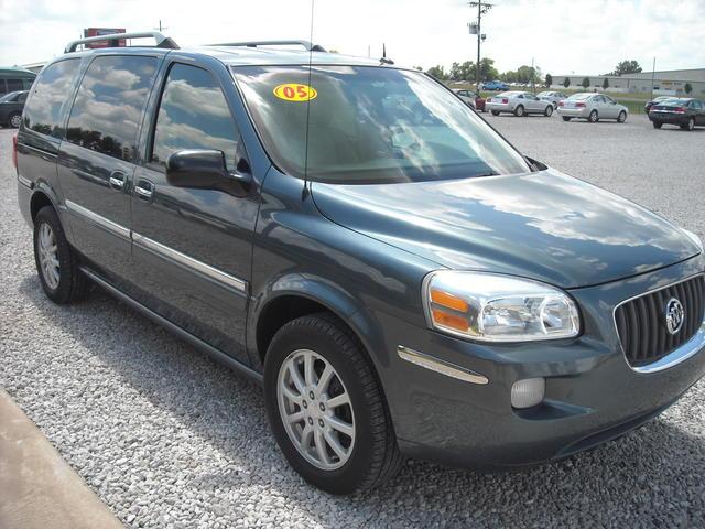 2005 Buick Terraza All The Whistlesbells