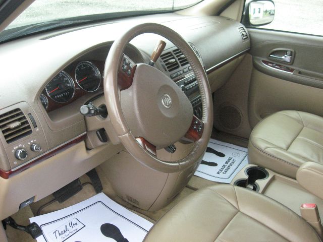2005 Buick Terraza All The Whistlesbells