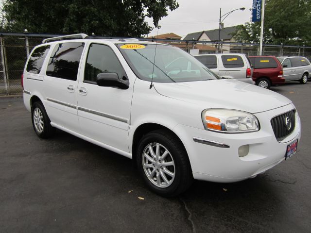 2005 Buick Terraza All The Whistlesbells
