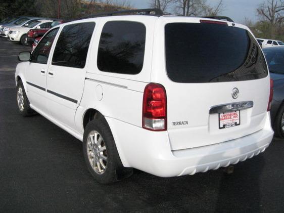 2006 Buick Terraza GS 460 Sedan 4D
