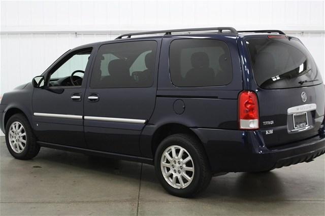 2006 Buick Terraza GS 460 Sedan 4D