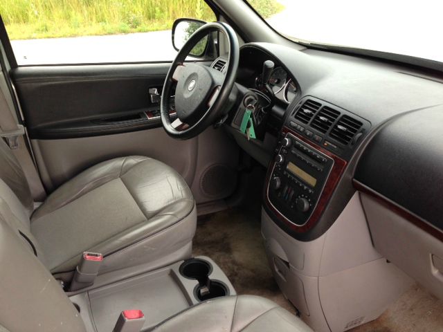 2006 Buick Terraza GS 460 Sedan 4D