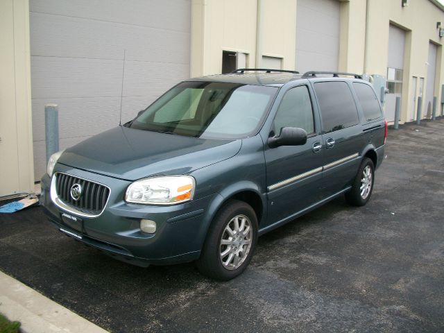 2006 Buick Terraza GS 460 Sedan 4D