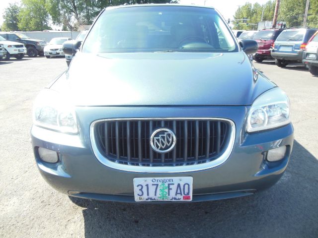 2006 Buick Terraza GS 460 Sedan 4D