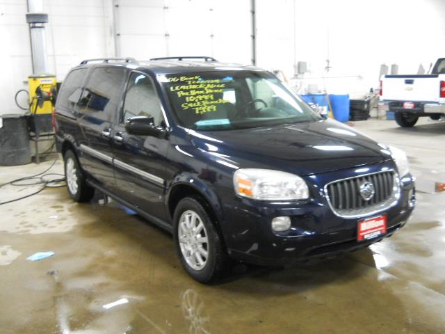 2006 Buick Terraza GS 460 Sedan 4D