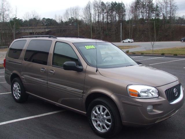 2006 Buick Terraza GS 460 Sedan 4D