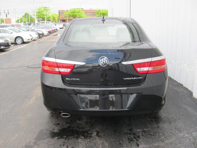 2013 Buick Verano Turbo / Komfort
