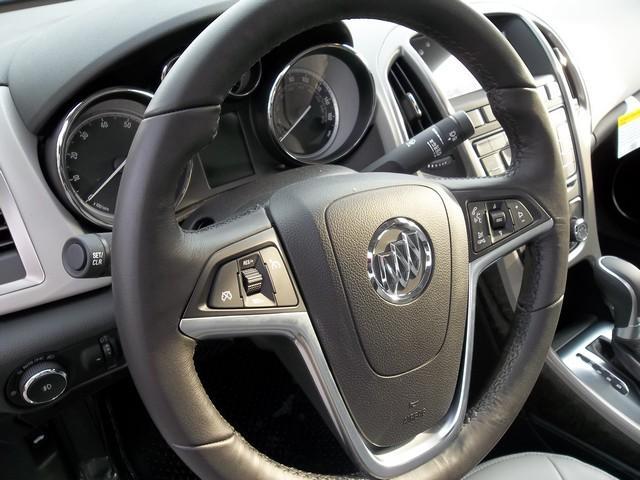 2013 Buick Verano SE Sedan