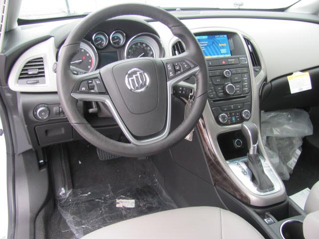 2013 Buick Verano Base