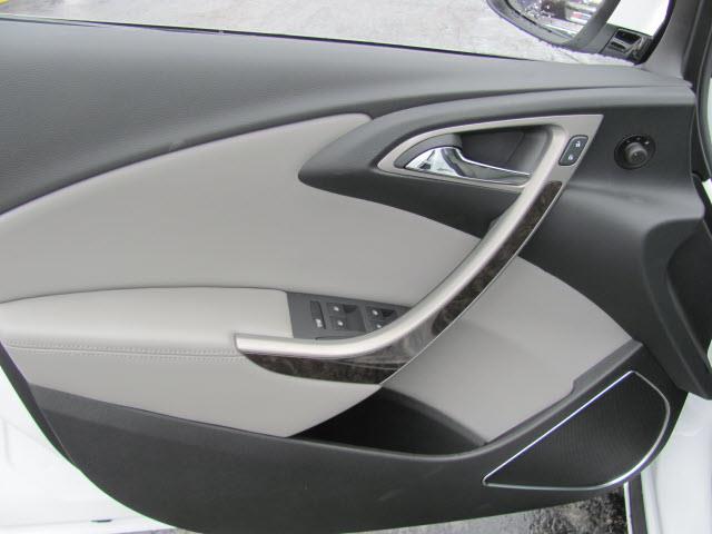 2013 Buick Verano Base