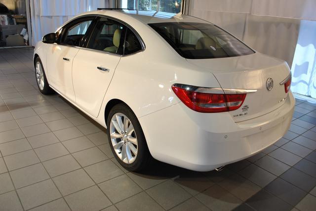 2013 Buick Verano Turbo / Komfort
