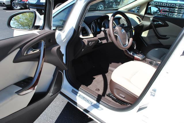2013 Buick Verano Turbo / Komfort