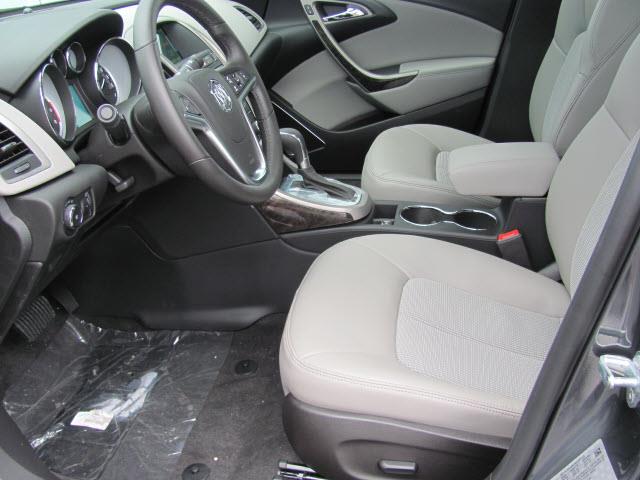 2013 Buick Verano Turbo / Komfort