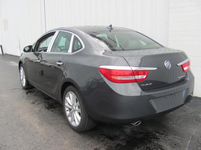 2013 Buick Verano Turbo / Komfort