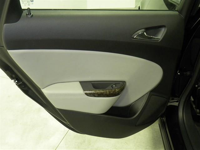 2013 Buick Verano Turbo / Komfort