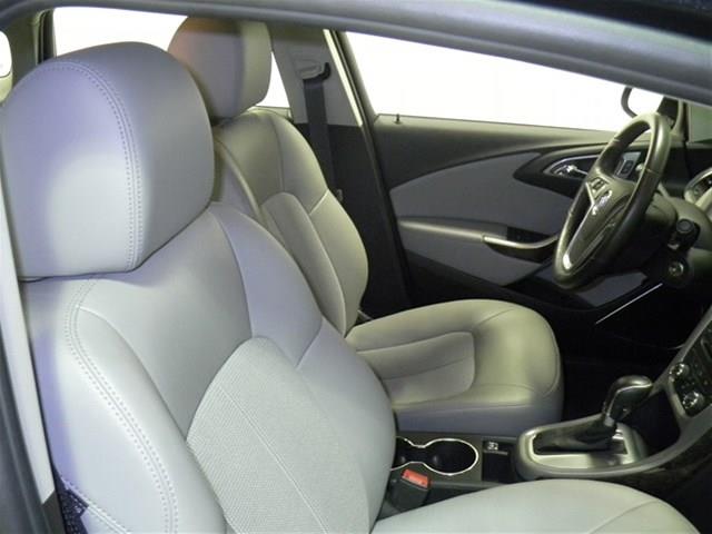 2013 Buick Verano Turbo / Komfort