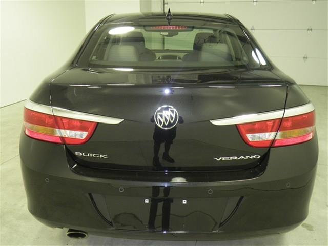 2013 Buick Verano Turbo / Komfort