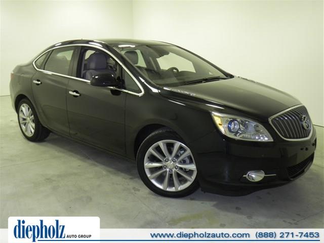 2013 Buick Verano Turbo / Komfort