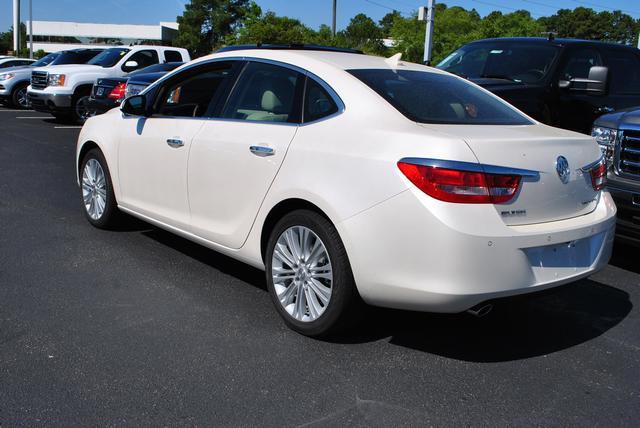2013 Buick Verano Turbo / Komfort
