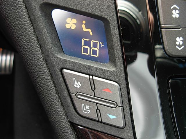 2011 Cadillac CTS-V CE Van