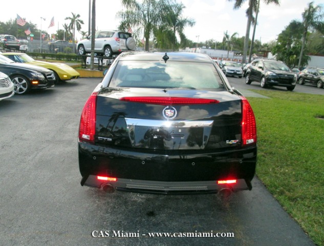 2013 Cadillac CTS-V CE Van