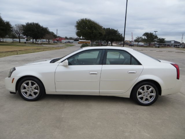2003 Cadillac CTS Base